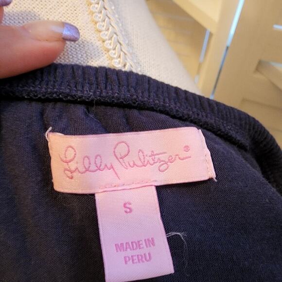 LILLY PULITZER NAVY RAFFLE LIGHT WEIGHT BLOUSE SIZE SMALL - Picture 7 of 7